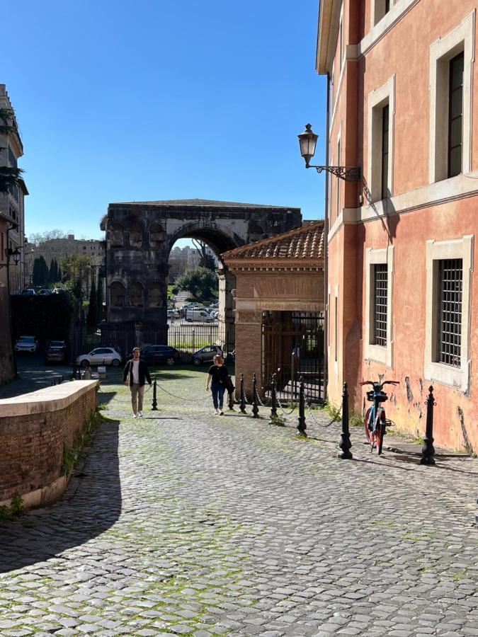 Shabby Roman Studio- Ai Fori Imperiali Экстерьер фото