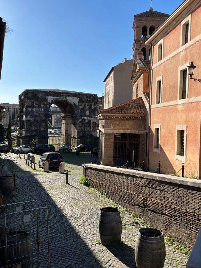 Shabby Roman Studio- Ai Fori Imperiali Экстерьер фото