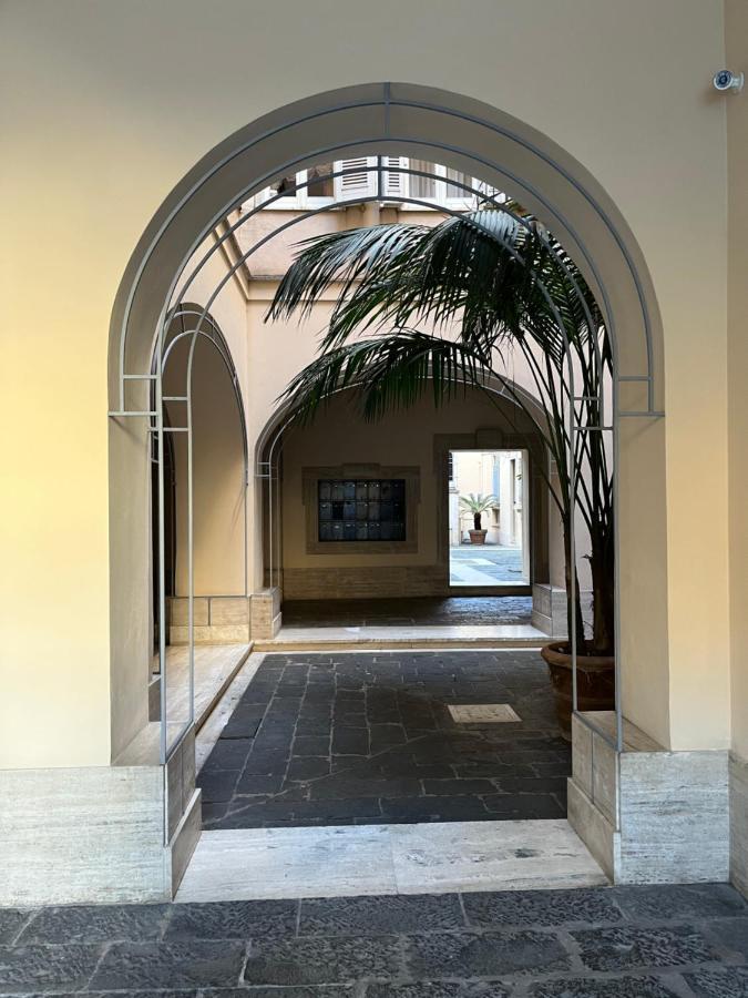 Shabby Roman Studio- Ai Fori Imperiali Экстерьер фото